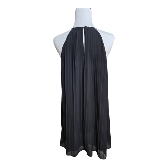 NWT Black Pleated Dress by H & M Medium - Picture 4 of 4